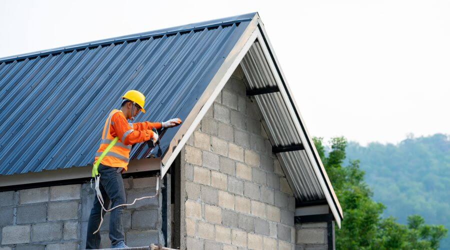 Expert Emergency Roof Repairs services in Port Clinton, OH